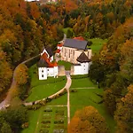 Pri Hudi Mravljici * Slovenske Konjice