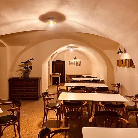 Apartament Pri Hudi Mravljici *
