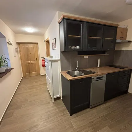Pri Hudi Mravljici Apartament *